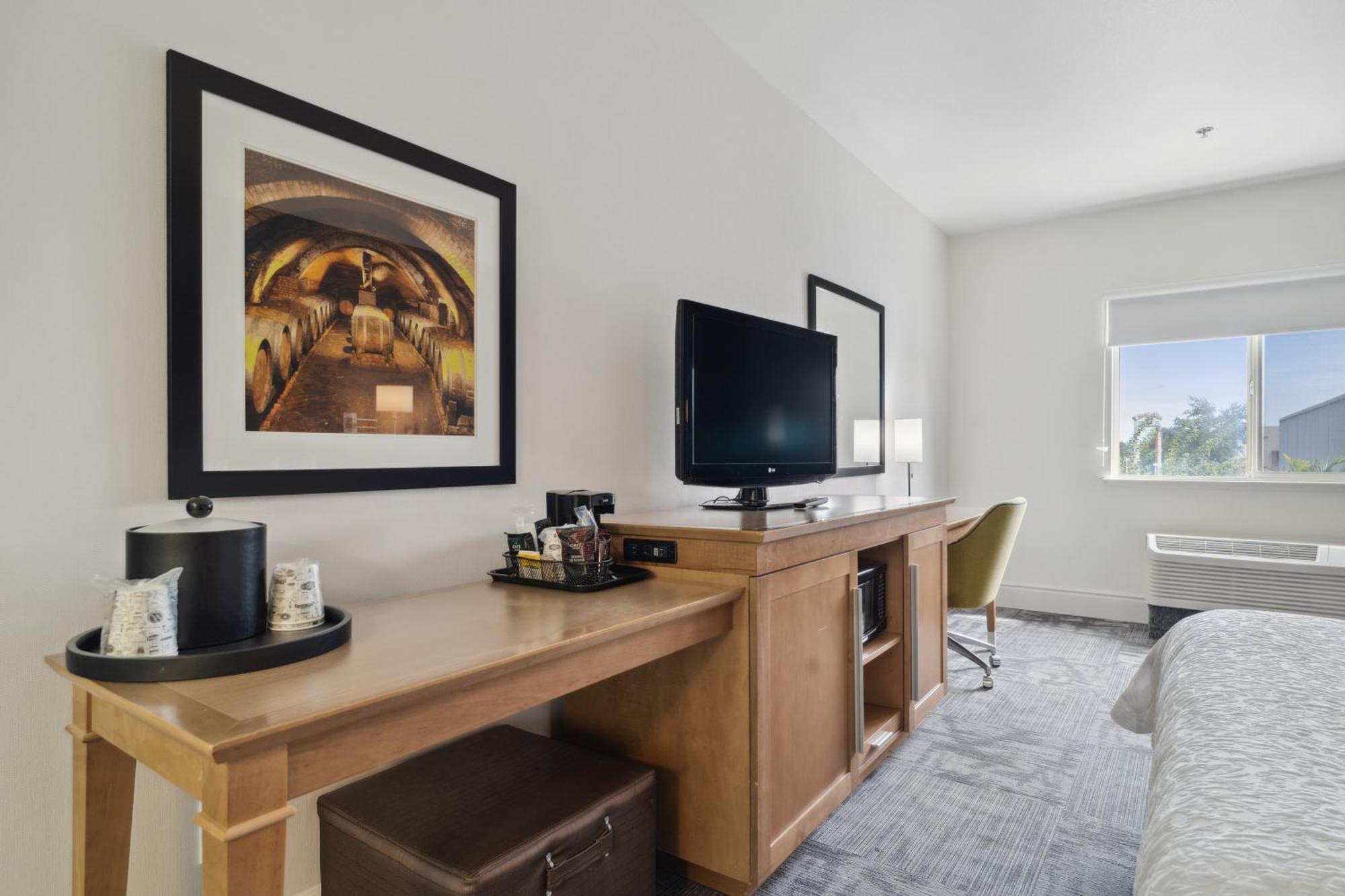 Hotel Sonesta Essential Napa Valley 3*
