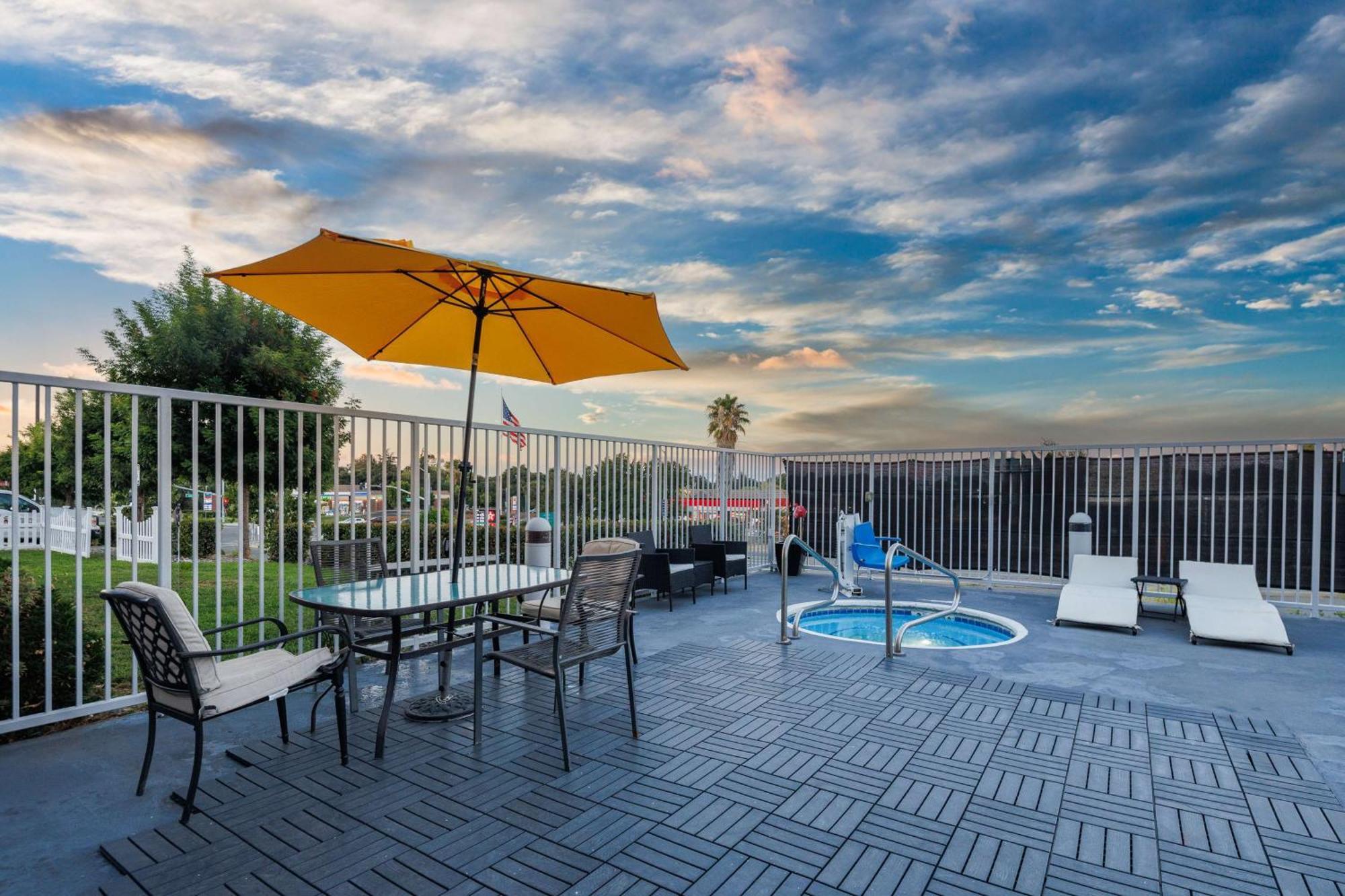 Sonesta Essential Napa Valley 3*