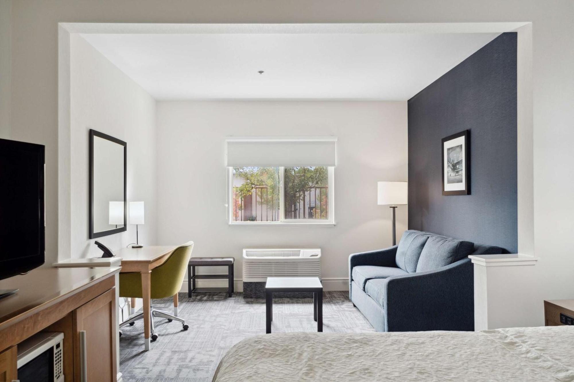 Sonesta Essential Napa Valley 3*